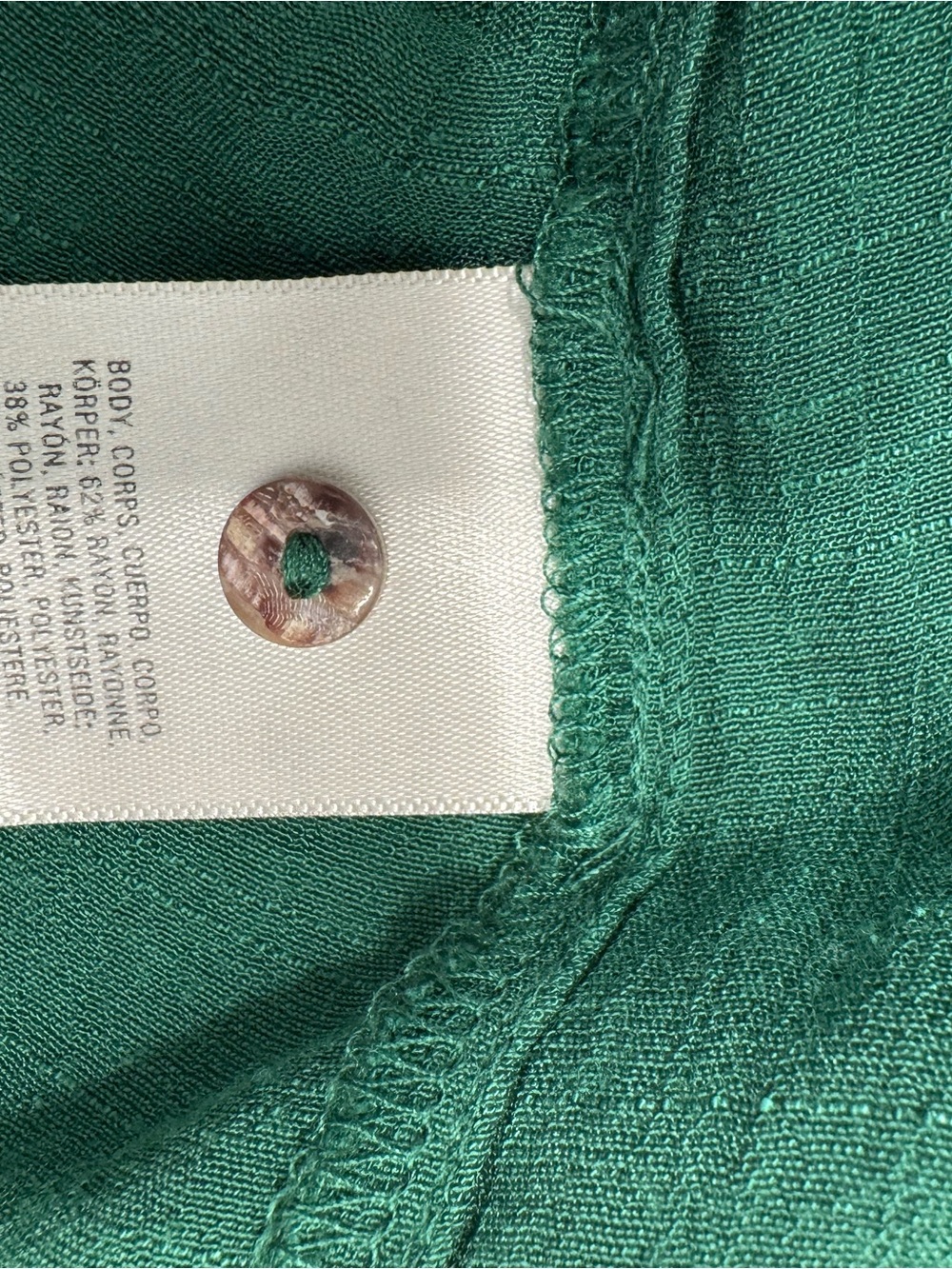 Maeve Green V-Neck Sleeveless Button-Front Camisole PTP is 17 - Picture 7 of 7